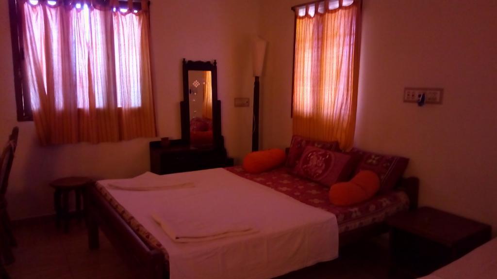 Nila Home Stay Pondicherry Exterior photo